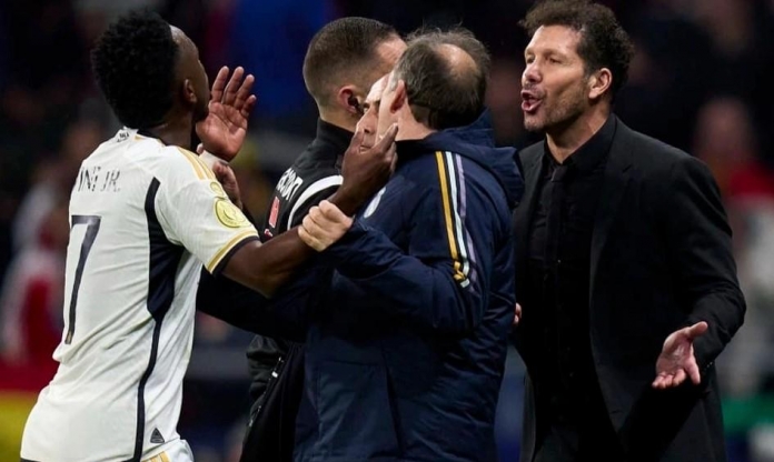 Simeone lên tiếng sau màn khiêu khích Vinicius gây bão Madrid