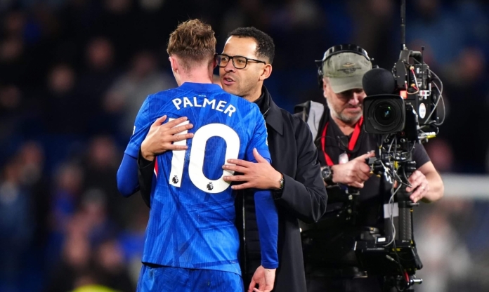HLV Chelsea nói thẳng vụ Palmer chuyển sang MU