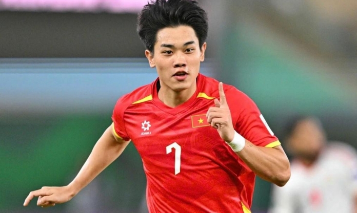 Đình Bắc lên tiếng sau khi vượt cầu thủ Trung Quốc giành giải tại AFC