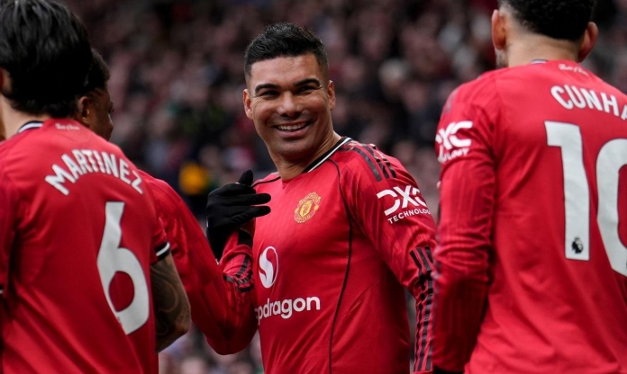 Tỏa sáng với MU, Casemiro nhận 'giải thưởng' đặc biệt