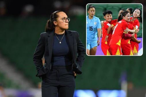 HLV ĐT Ấn Độ: 'Nhiều lúc chúng tôi chơi tốt hơn Việt Nam nhưng...'