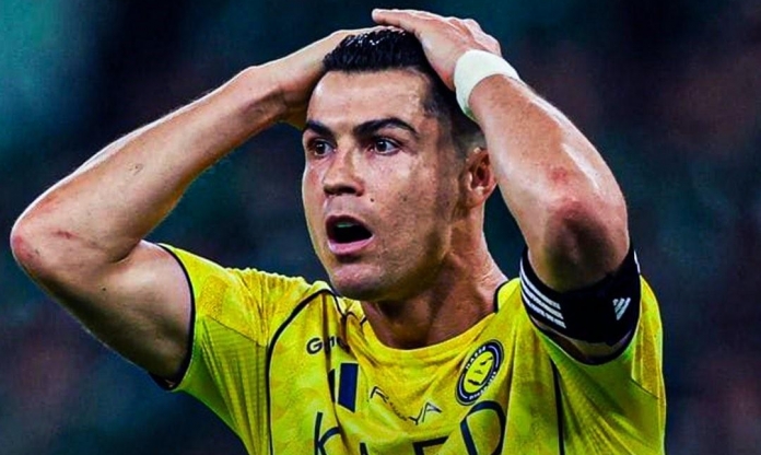 Tin xấu ập đến, Ronaldo phải rời Ả Rập bay sang Tây Ban Nha