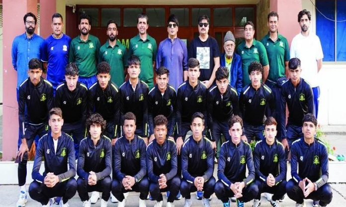 Đội châu Á lần đầu tiên trong lịch sử tham dự giải đấu của châu Âu