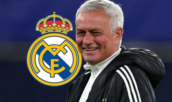 Phục hưng Real Madrid, Mourinho ra lệnh cướp mục tiêu của Arsenal và MU