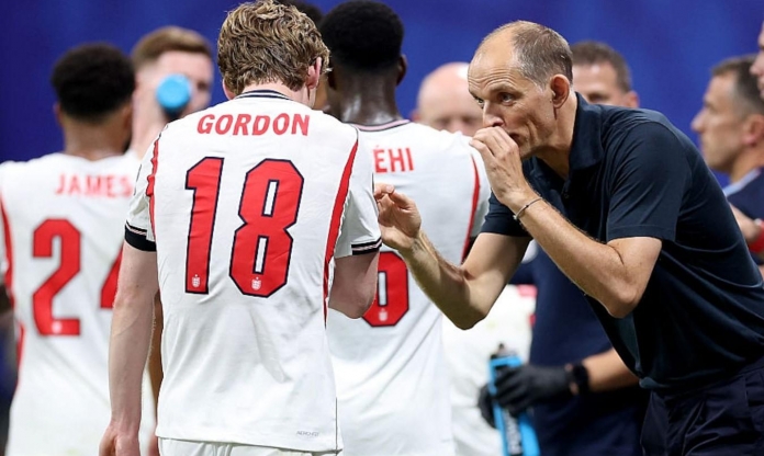 ĐT Anh suýt ký bản hợp đồng thế kỷ trước khi chốt với Tuchel