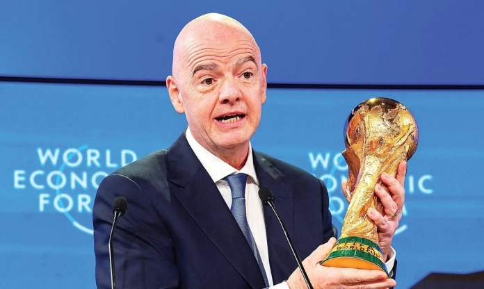 FIFA hành động khẩn cấp giữa biến cố chưa từng có trong lịch sử