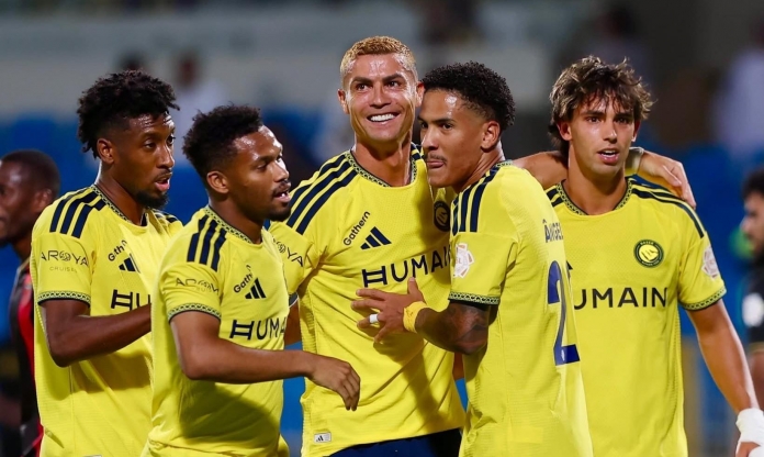 Ronaldo nhanh như điện, Al Nassr ngược dòng nghẹt thở trước Al-Taawoun