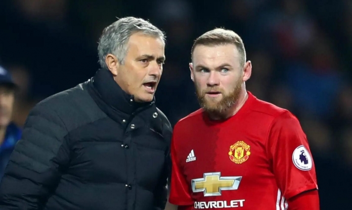 MU đá kiểu này, Rooney bảo Carrick học ngay Mourinho