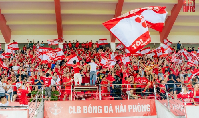 Chủ tịch CLB Hải Phòng tặng vé xem trận Việt Nam cho Hội CĐV bóng đá cả nước