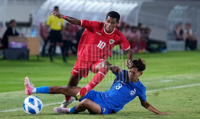 U16 Indonesia trình làng 'máy ném biên', hạ đẹp đối thủ tại giải AFF