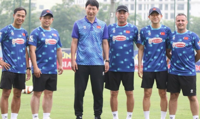 'Phó tướng' của HLV Kim Sang Sik gia nhập Á quân V-League