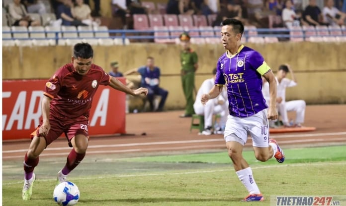 Văn Quyết: 'Nhiều ngoại binh ở V-League chưa đảm bảo chất lượng'