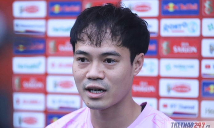 Văn Toàn khen sao trẻ ĐT Việt Nam, mong CĐV đến sân thật đông
