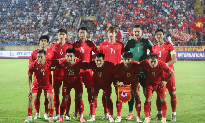 Danh sách ĐT Việt Nam chuẩn bị AFF Cup: HLV Kim Sang Sik gây bất ngờ