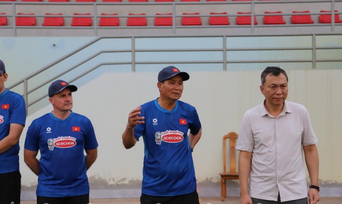 Chủ tịch VFF động viên ĐT nữ Việt Nam trước ngày đấu CLB Đức