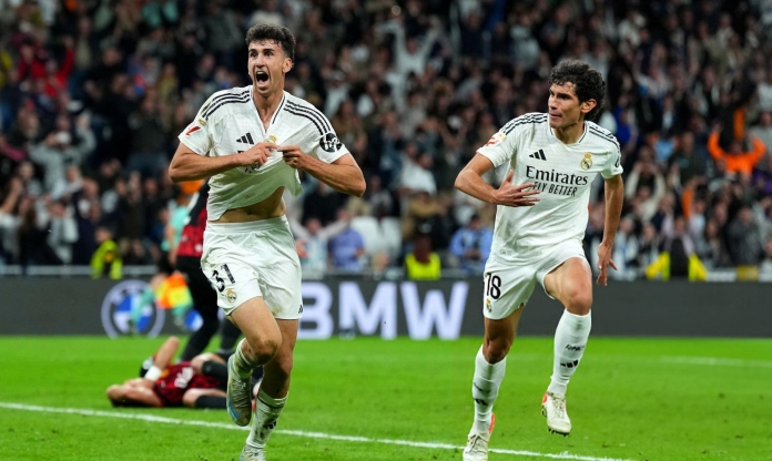 Thắng vất vả, Real suýt để Barca vô địch sớm La Liga