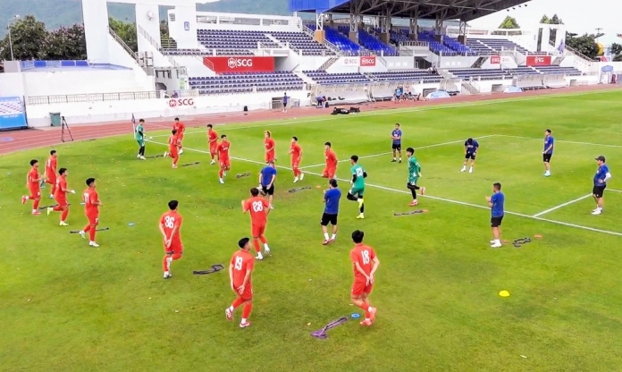 U23 Việt Nam tập buổi đầu tiên chuẩn bị cho U23 Đông Nam Á