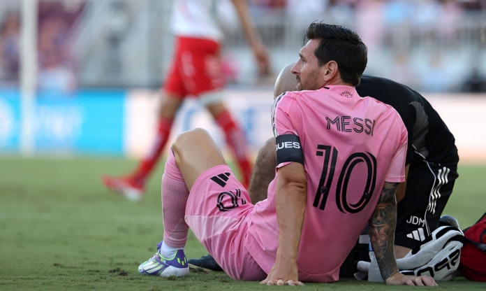 Messi dính chấn thương, lập tức rời sân sau 10 phút