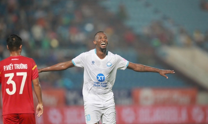 Nam Định thắng ngược PVF-CAND trên sân nhà