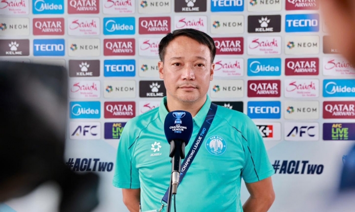 HLV Nam Định hết lời khen Văn Lâm, buồn bã khi thua Ninh Bình