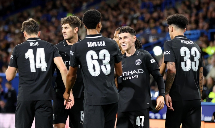 Manchester City nhẹ nhàng vượt qua Huddersfield