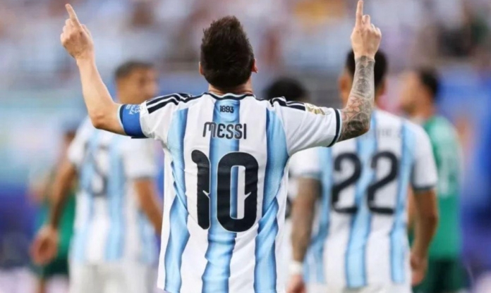 Messi và lời tuyên chiến lịch sử với thời gian