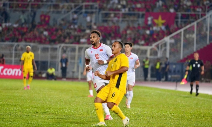CĐV Malaysia cay đắng sau trận thua Việt Nam: 'Chúng ta thua cả trên sân lẫn khán đài'