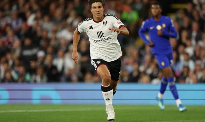 “Món quà” từ Real Madrid gây ấn tượng ngay trận ra mắt Premier League