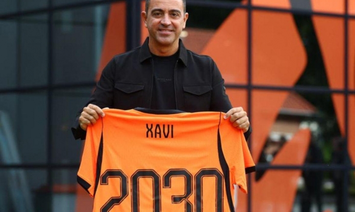 Nhận ghế nóng tuyển Hà Lan, Xavi lập tức ra tuyên bố về một cuộc cách mạng