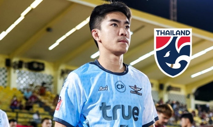 Ghi 2 bàn trong 5 phút, cầu thủ Thái Lan trở thành nhân vật đặc biệt giúp tuyển Việt Nam vô địch