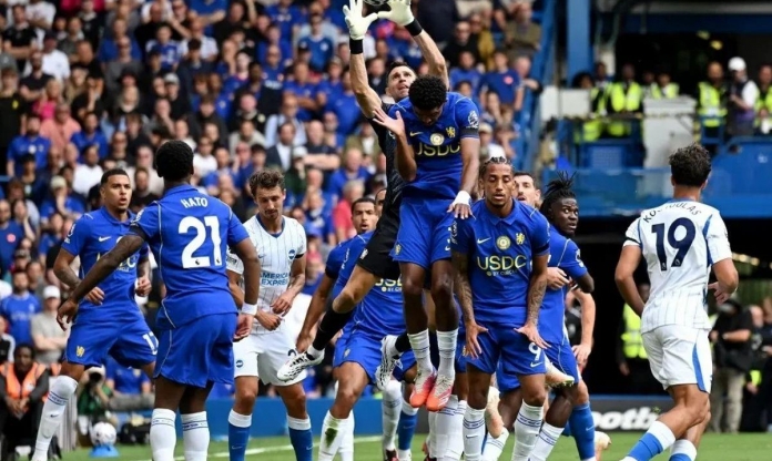 Dibu Martinez tiết lộ cuộc nói chuyện với 2 huyền thoại Chelsea trước khi cập bến Stamford Bridge