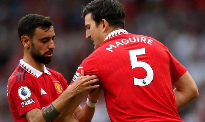 Bruno Fernandes và Harry Maguire nhận lời cay đắng từ huyền thoại MU: “Chắc hai người còn bận làm podcast”