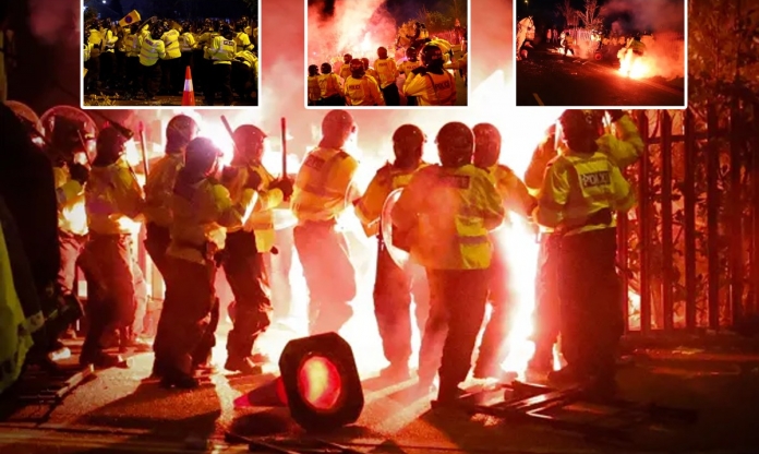 Cảnh sát bị NHM 'châm lửa' trước trận đấu của Aston Villa