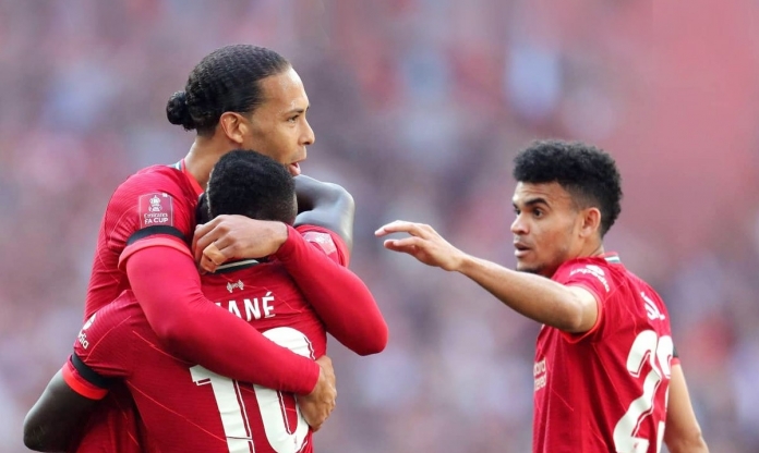 Liverpool chốt người kế nhiệm Van Dijk, giữ chân 'siêu sao tương lai'