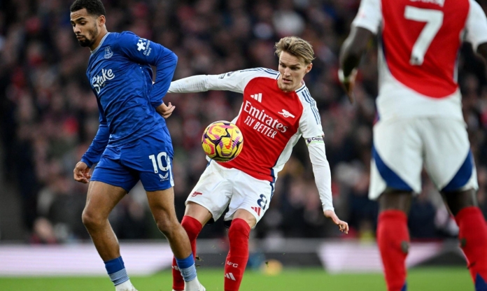 Arsenal bế tắc trước Everton, lỡ cơ hội áp sát ngôi đầu