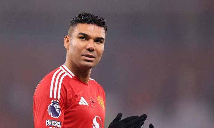 2 CLB muốn 'loại' Casemiro khỏi Man Utd