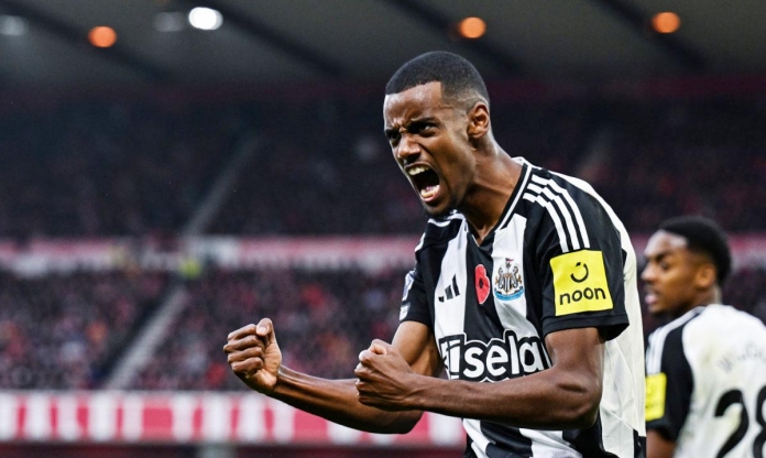 Newcastle có người thay thế Alexander Isak