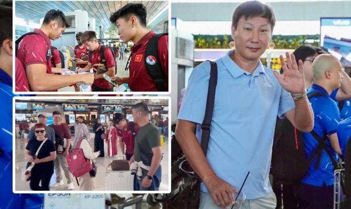 U23 Việt Nam lên đường về nước, gây sốt ở sân bay Indonesia