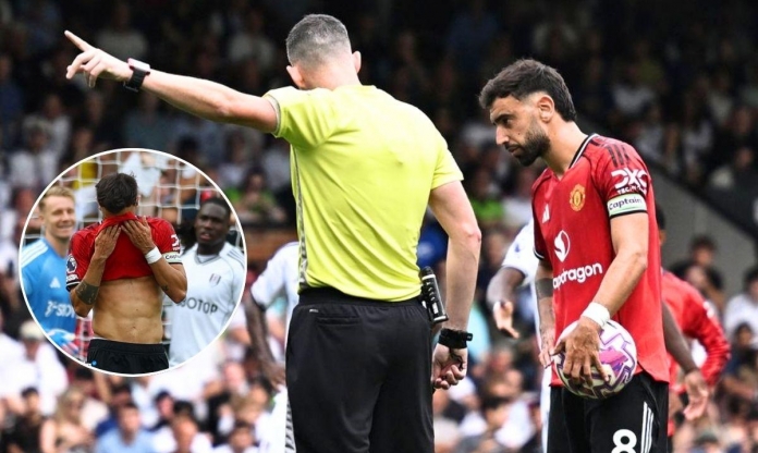Bruno Fernandes đá hỏng phạt đền, trọng tài bất ngờ bị chỉ trích