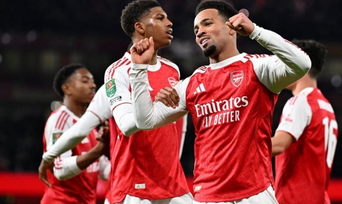 Arsenal thắng kịch tính, giành quyền vào tứ kết Carabao Cup