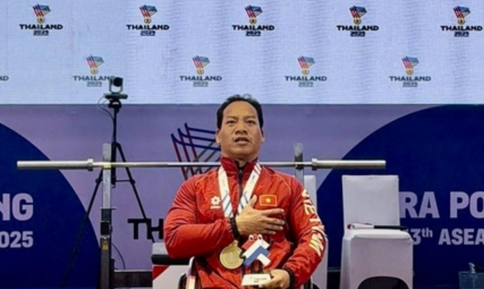 Lê Văn Công bảo vệ HCV thành công dù vẫn chấn thương