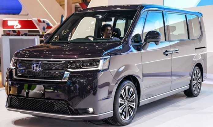 Honda StepWGN Spada e:HEV ra mắt: MPV 7 chỗ hybrid, nhập khẩu Nhật Bản, giá quy đổi khoảng 1 tỷ đồng