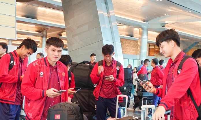U23 Việt Nam đặt chân đến Qatar, chuẩn bị bước vào tập huấn