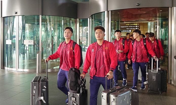 VIDEO: U23 Việt Nam chính thức sang Qatar tập huấn