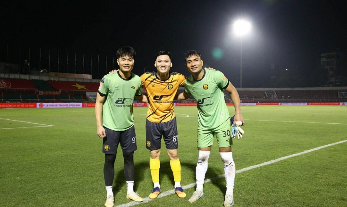 Thiếu quân, thủ môn Thanh Hóa chuẩn bị cả áo cầu thủ