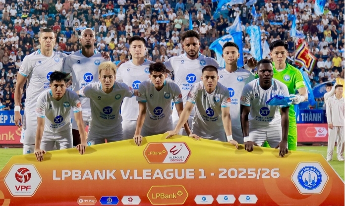 Nam Định thoát cơn ác mộng 186 ngày tại V-League