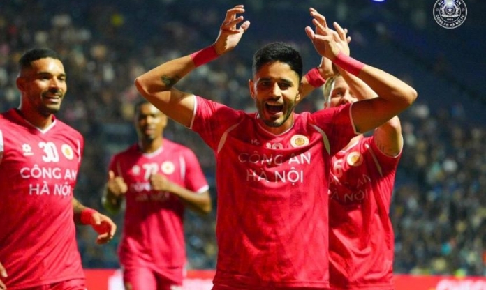 AFC chính thức ra án phạt nặng cho ngoại binh V-League