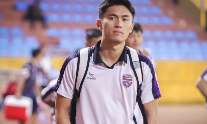 Thay thế Tiến Linh, tiền đạo ĐT Việt Nam thừa nhận áp lực lớn