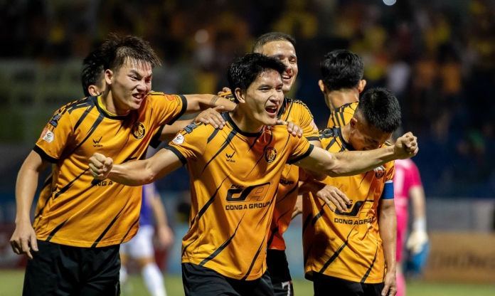 FIFA tiếp tục ra án phạt nặng cho một đội bóng Việt Nam