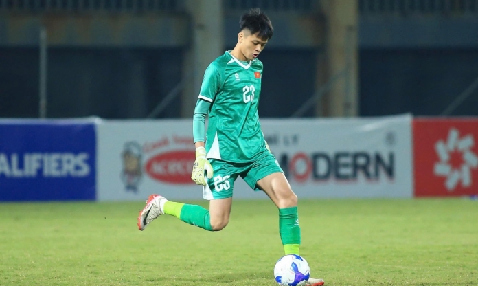 Thủ môn số 1 U17 Việt Nam bất ngờ gặp biến cố lớn trước World Cup